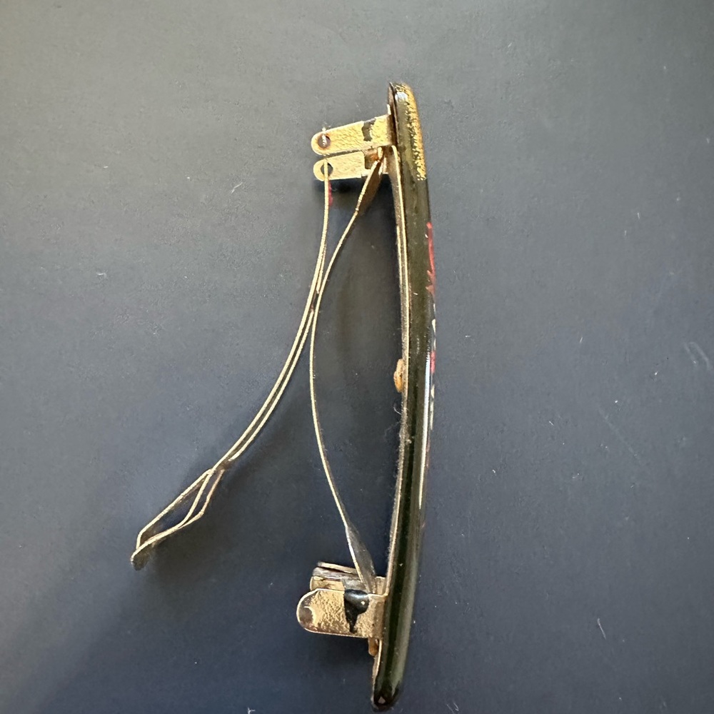 Hair Clip - Picture 3 of 5